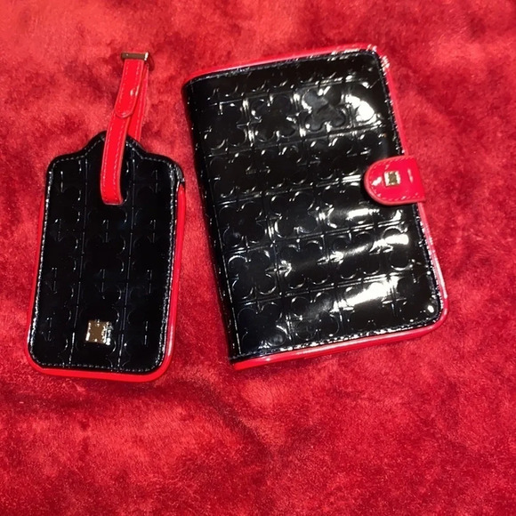 Luxury black red trim clover embossed leather passport holder luggage tag set - Picture 2 of 10